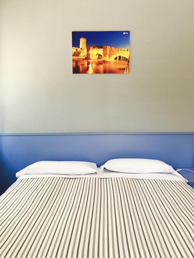 Hotel Simoni 10 Verona Exterior foto